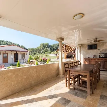 Bastide Saint Louis/ 8 Chambres Guest house Antibes