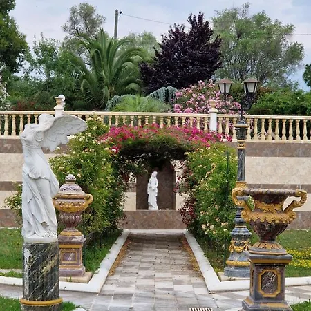 Guest house Bastide Saint Louis/ 8 Chambres