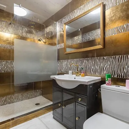 Guest house Bastide Saint Louis/ 8 Chambres *